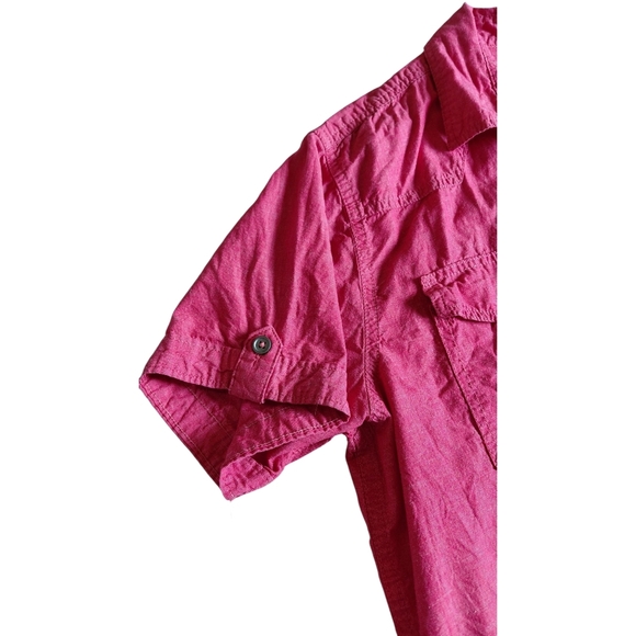 Stylish Pink Button-Down Shirt for Men - Picture 3 of 6